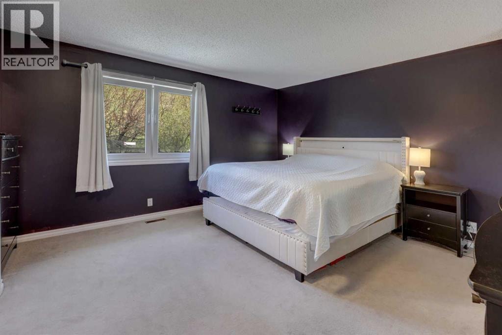 36 Hawksley Crescent NW — photo 14