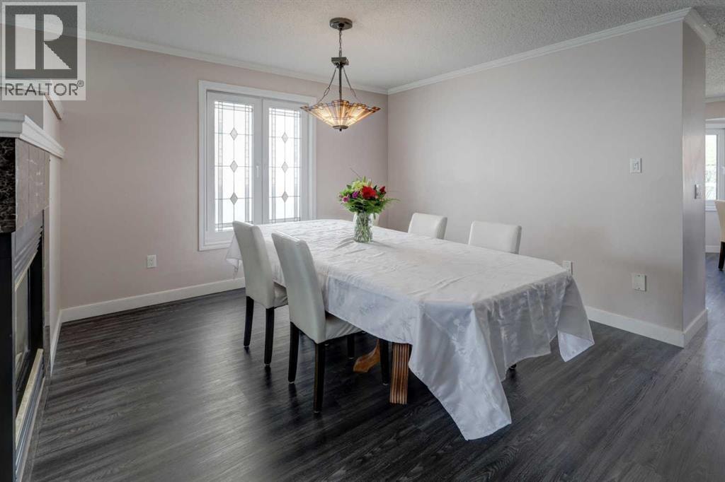 36 Hawksley Crescent NW — photo 7