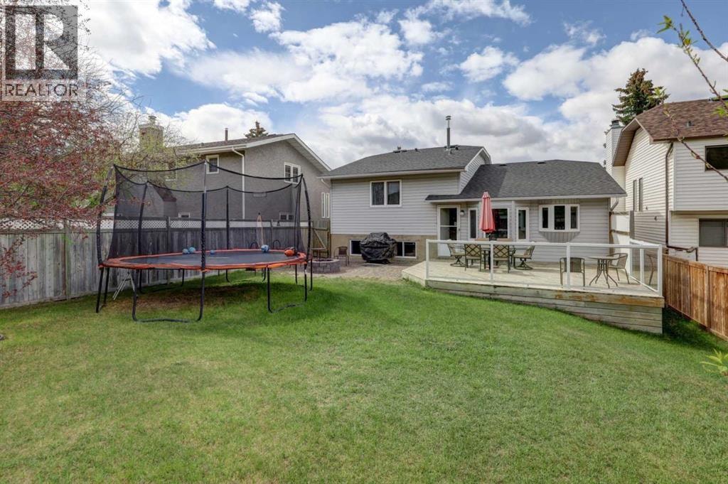 36 Hawksley Crescent NW — photo 36