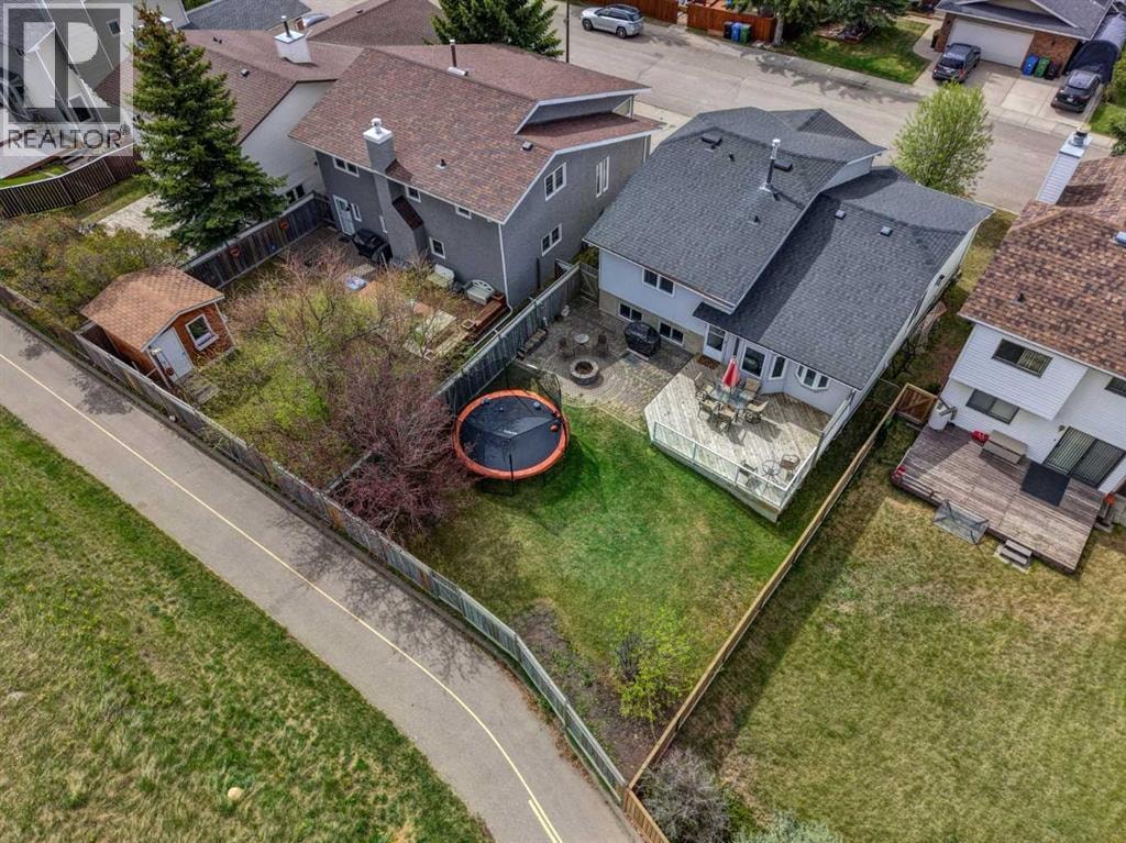 36 Hawksley Crescent NW — photo 34