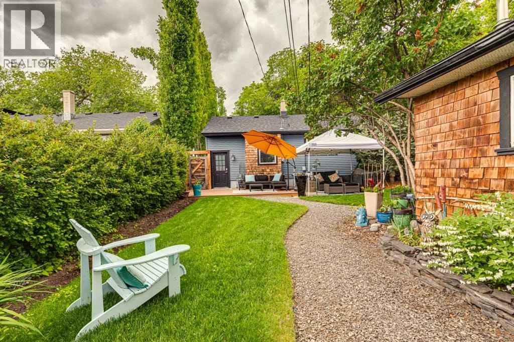 3016 29 Street SW — photo 39