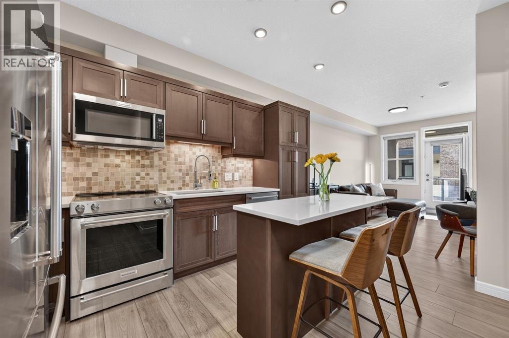 2302, 80 Greenbriar Place NW — photo 2
