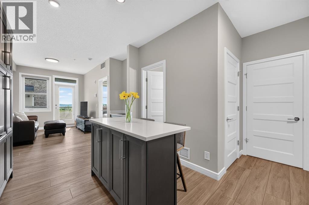 2302, 80 Greenbriar Place NW — photo 4