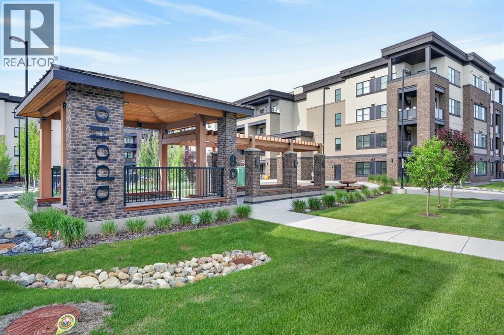 2302, 80 Greenbriar Place NW
