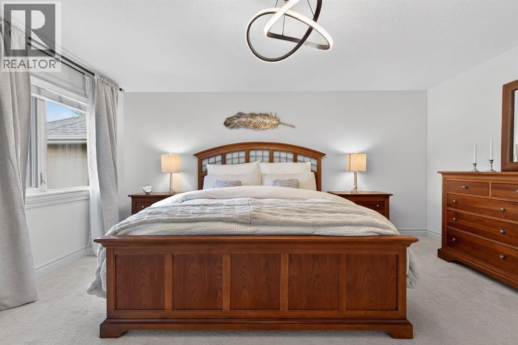 32 Aspen Meadows Manor SW — photo 25