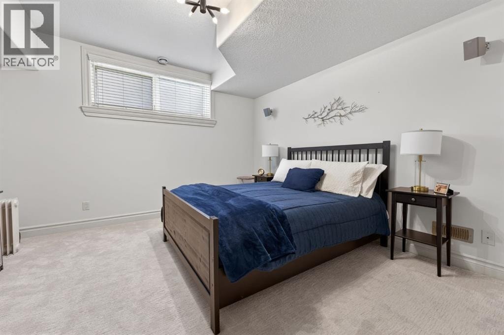 32 Aspen Meadows Manor SW — photo 45