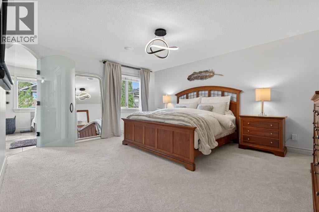 32 Aspen Meadows Manor SW — photo 6