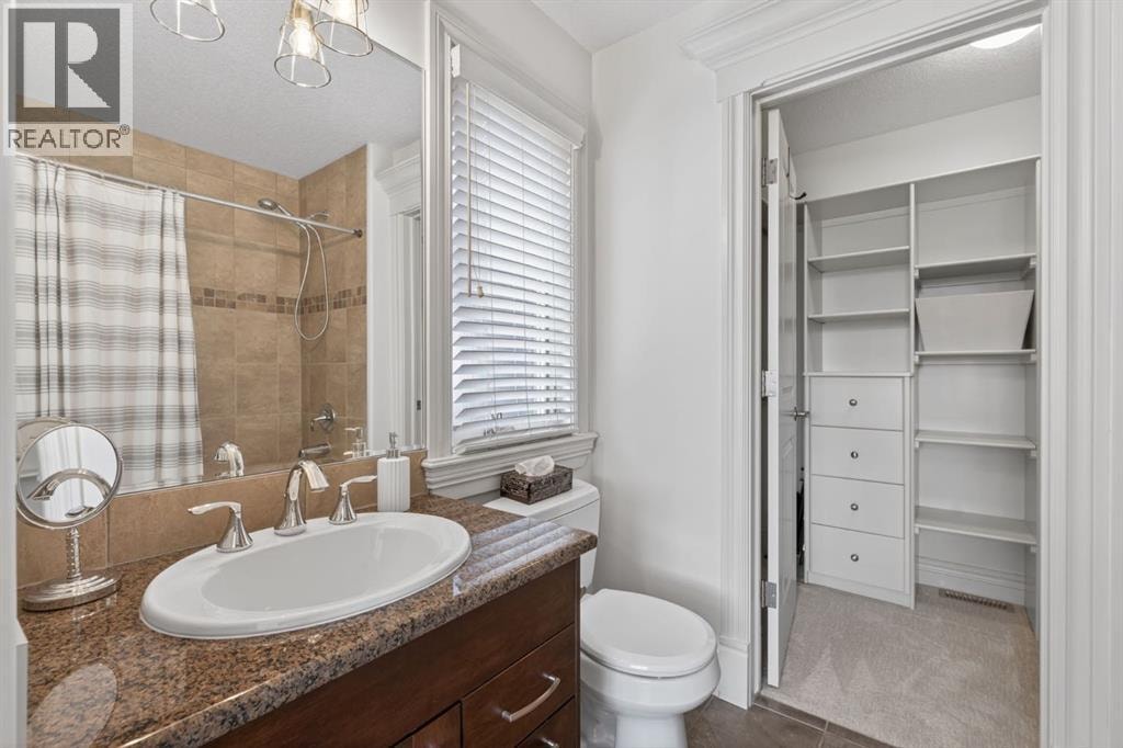 32 Aspen Meadows Manor SW — photo 35
