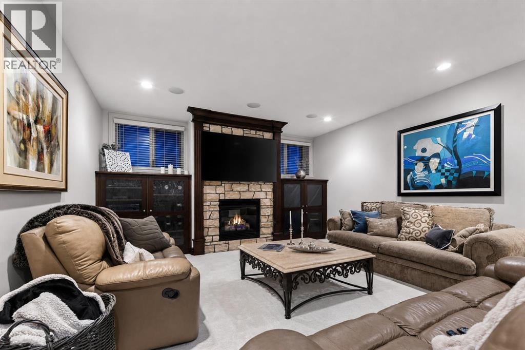 32 Aspen Meadows Manor SW — photo 40