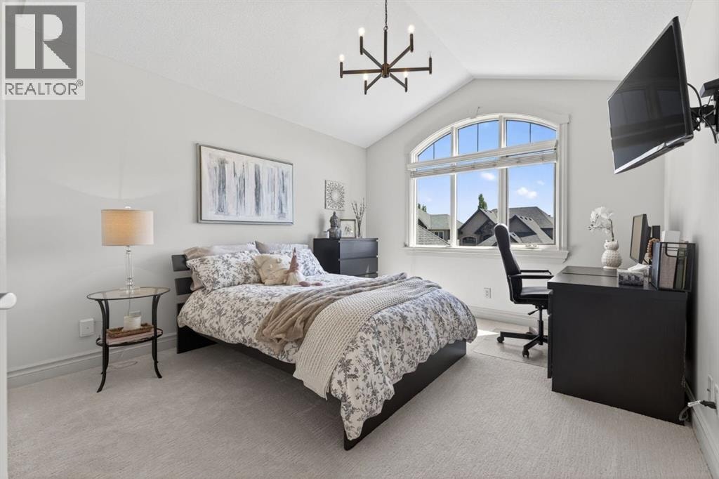 32 Aspen Meadows Manor SW — photo 30