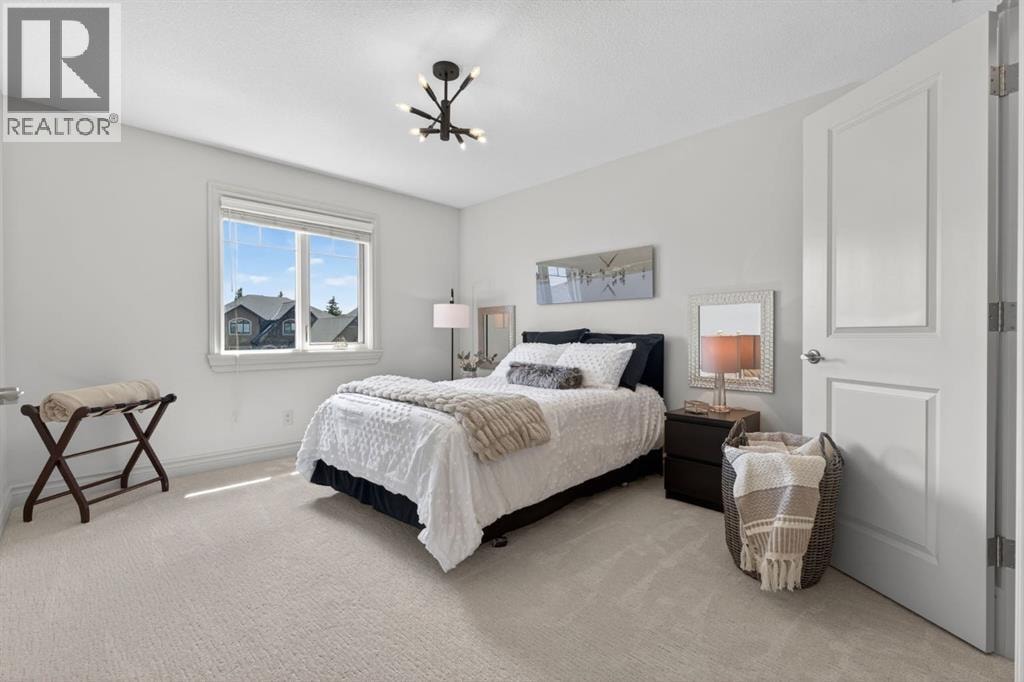 32 Aspen Meadows Manor SW — photo 31