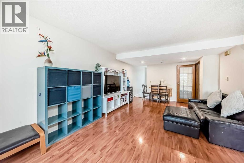 110 Edgeburn Crescent NW — photo 8
