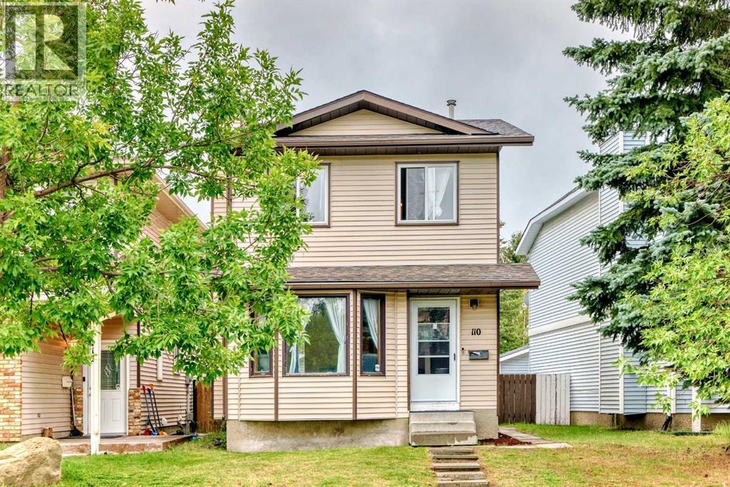 110 Edgeburn Crescent NW — photo 2