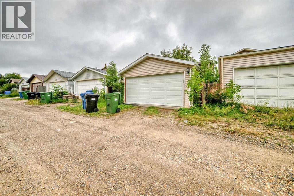 110 Edgeburn Crescent NW — photo 36