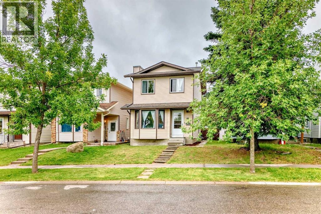 110 Edgeburn Crescent NW — photo 47