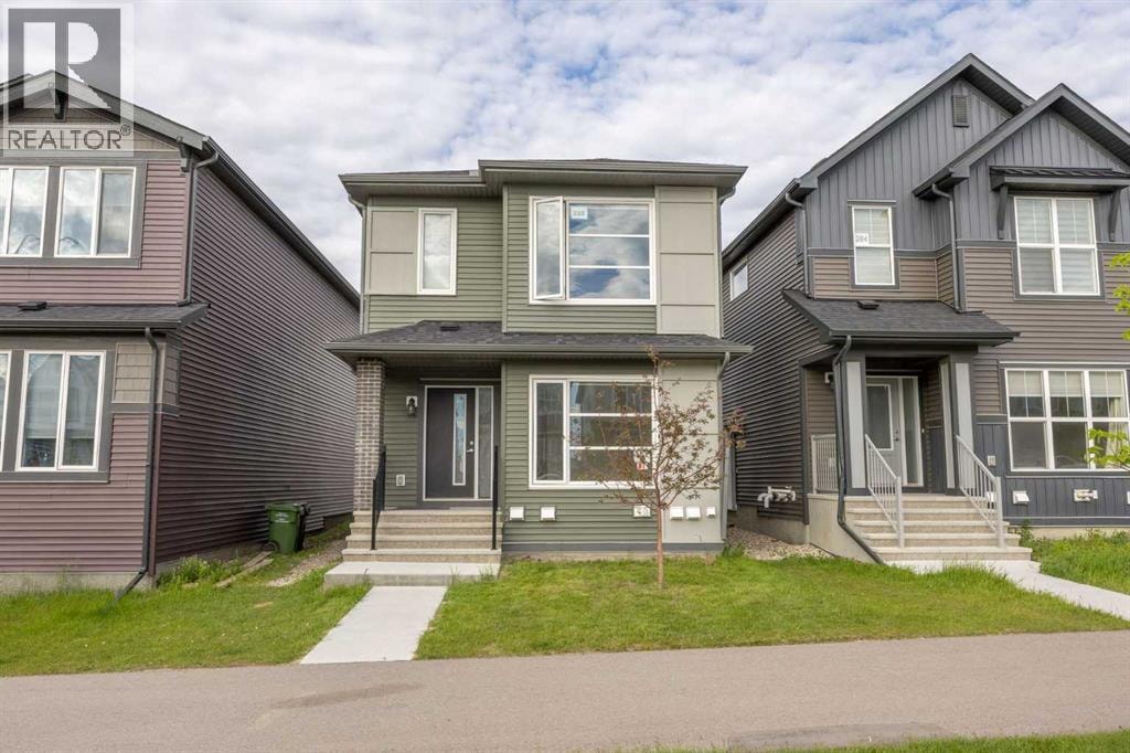 288 Lucas Boulevard NW — photo 2