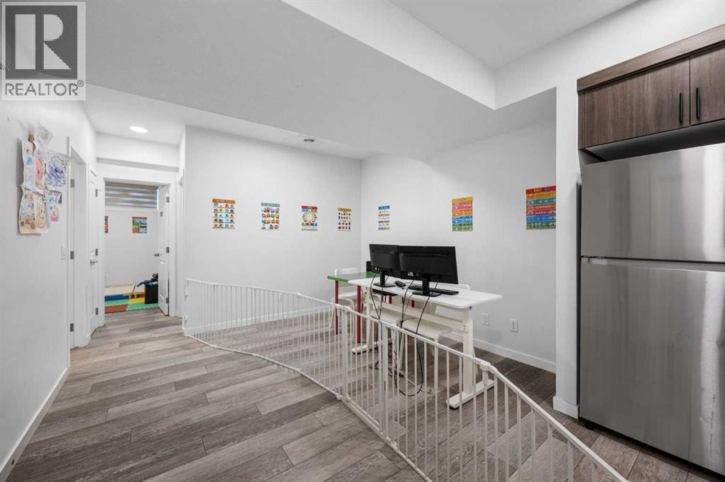 288 Lucas Boulevard NW — photo 25