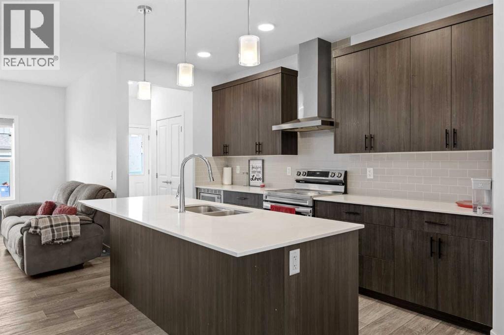 288 Lucas Boulevard NW — photo 9