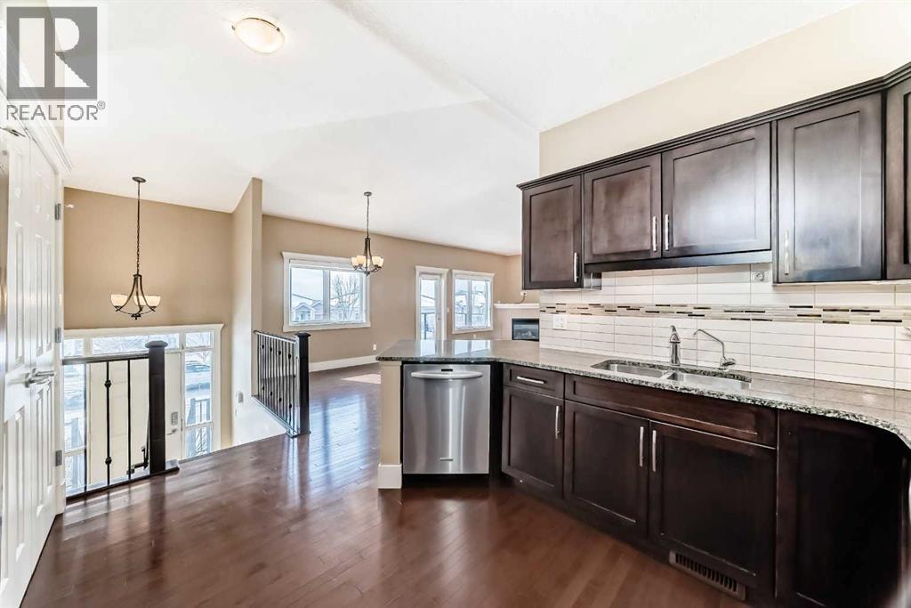 520 Rocky Vista Gardens NW — photo 7