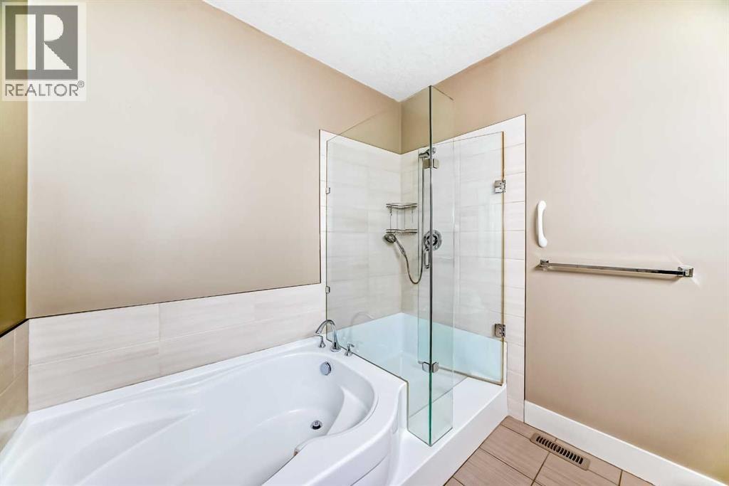 520 Rocky Vista Gardens NW — photo 26