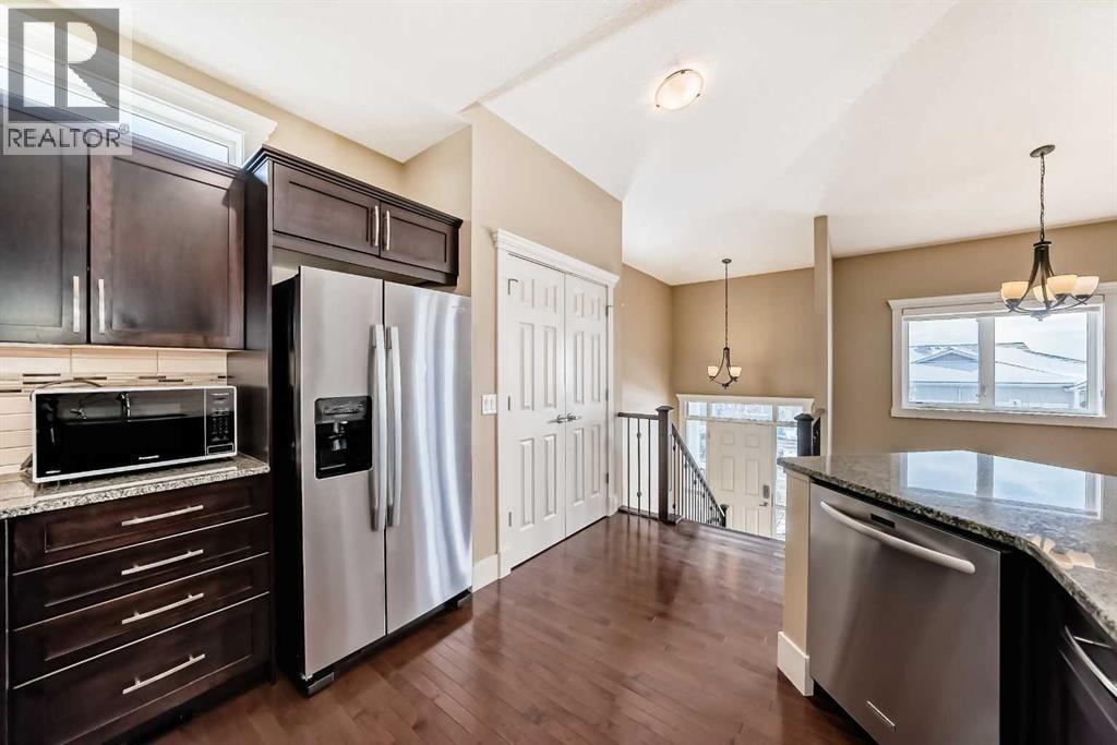 520 Rocky Vista Gardens NW — photo 8