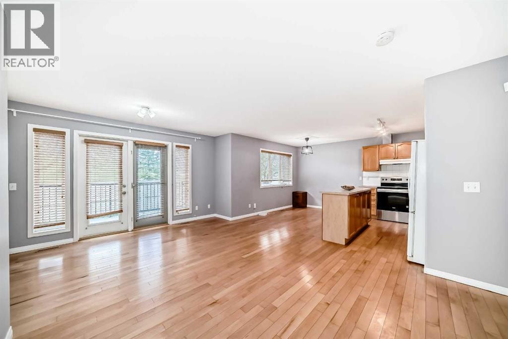 156 Simcoe Place SW — photo 5