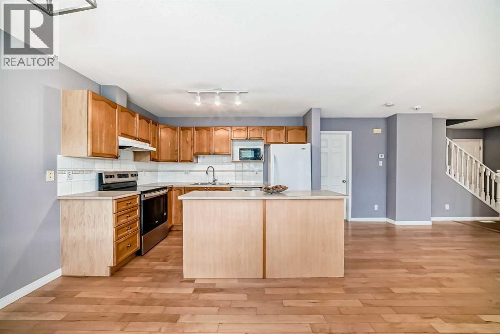 156 Simcoe Place SW — photo 7