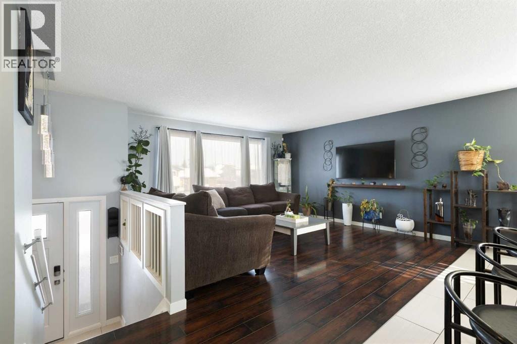 172 Rundlefield Crescent NE — photo 4