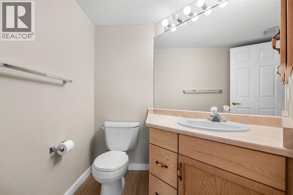 1108, 1108 Hawksbrow Point NW — photo 12