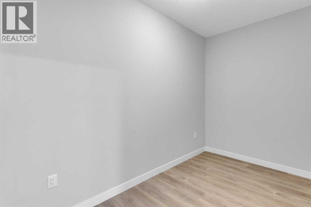 1205, 520 Reynolds Avenue SW — photo 28