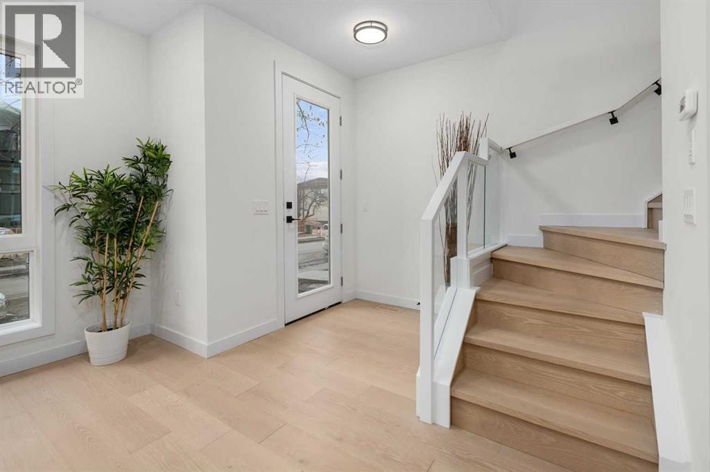 3719 14A Street SW — photo 3