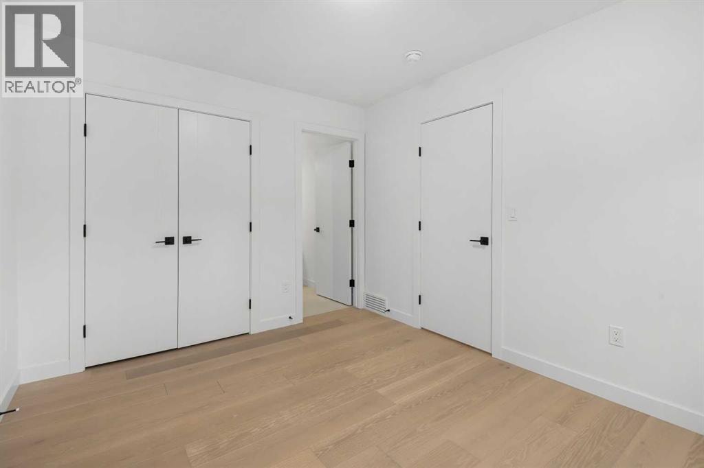 3719 14A Street SW — photo 18