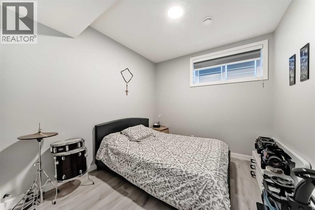 15053 37 Street SW — photo 37