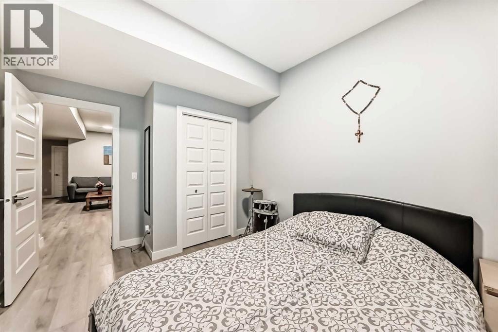 15053 37 Street SW — photo 38