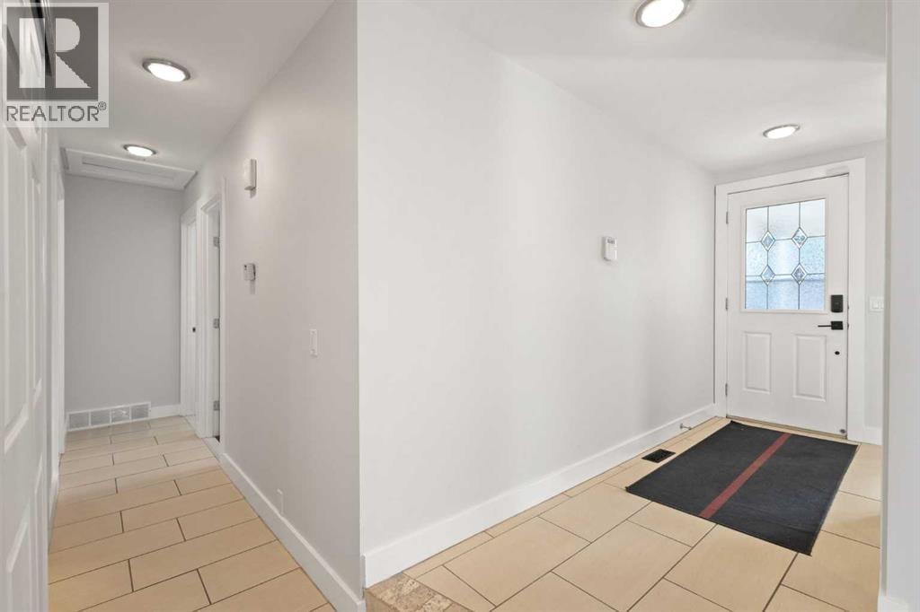 208 Woodpark Place SW — photo 15