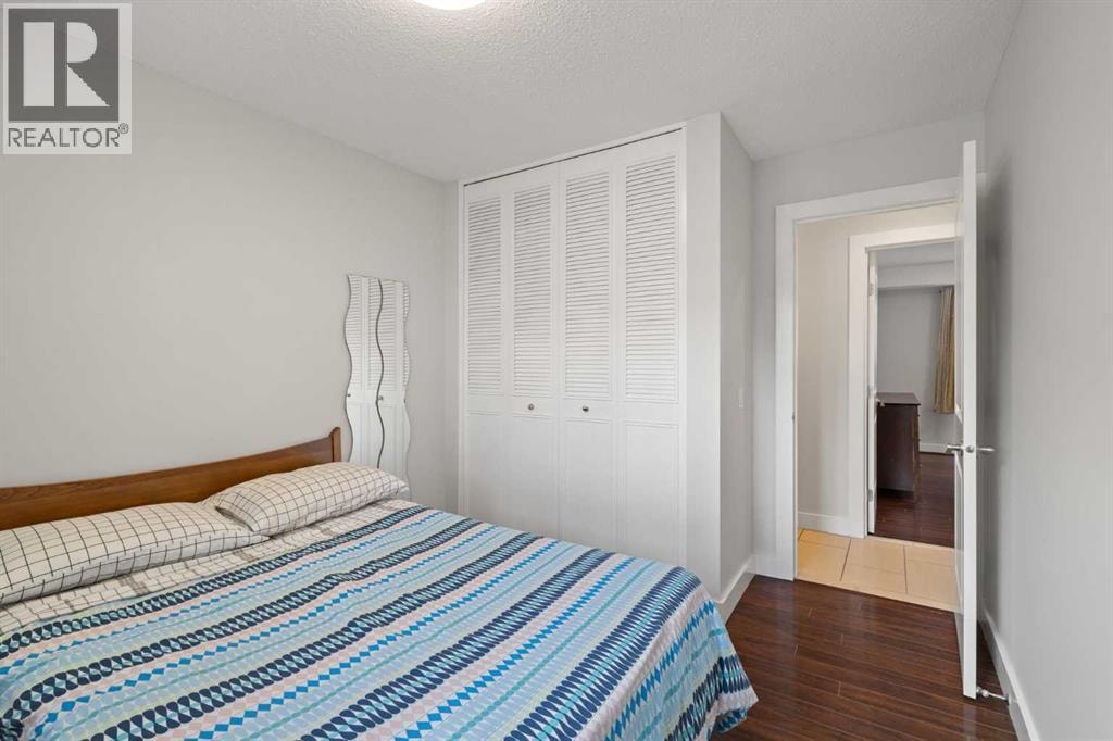 208 Woodpark Place SW — photo 23