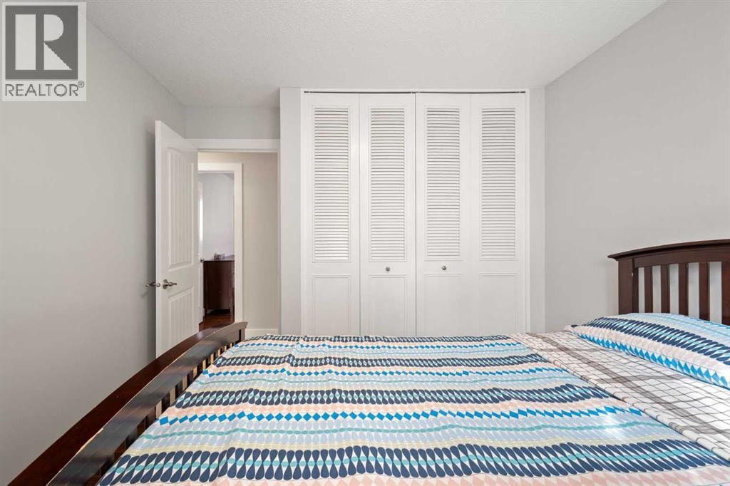 208 Woodpark Place SW — photo 21