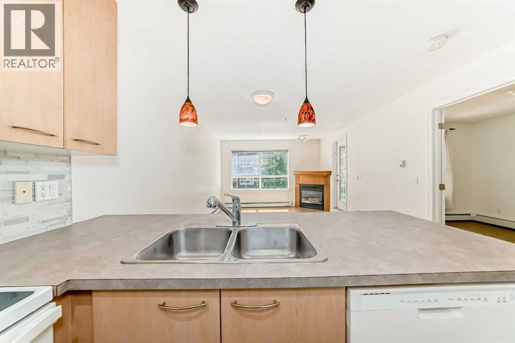 205, 5115 Richard Road SW — photo 8