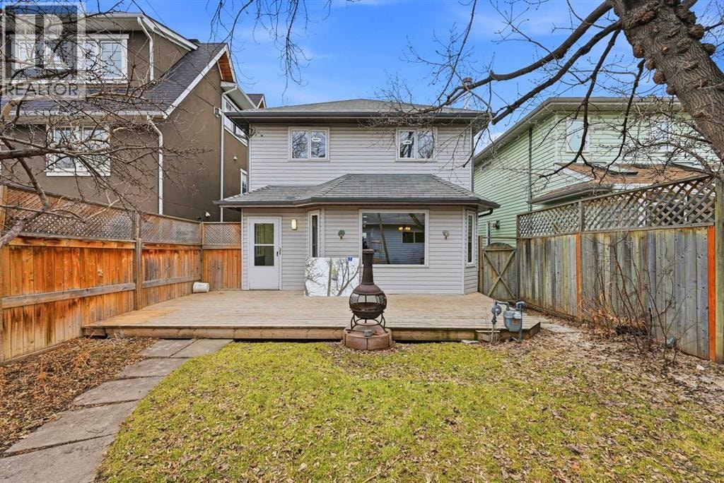 924 19 Avenue NW — photo 43