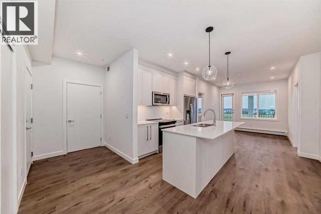 2409, 395 Skyview Parkway NE
