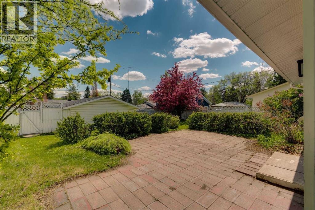8432 Elbow Drive SW — photo 23