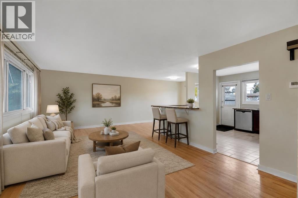 8432 Elbow Drive SW — photo 4