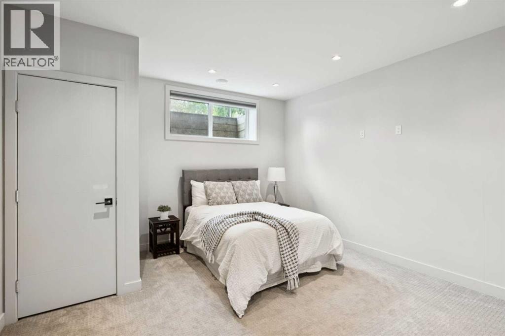 423 7A Street NE — photo 38