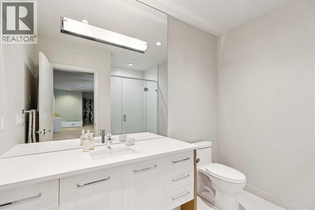 423 7A Street NE — photo 37