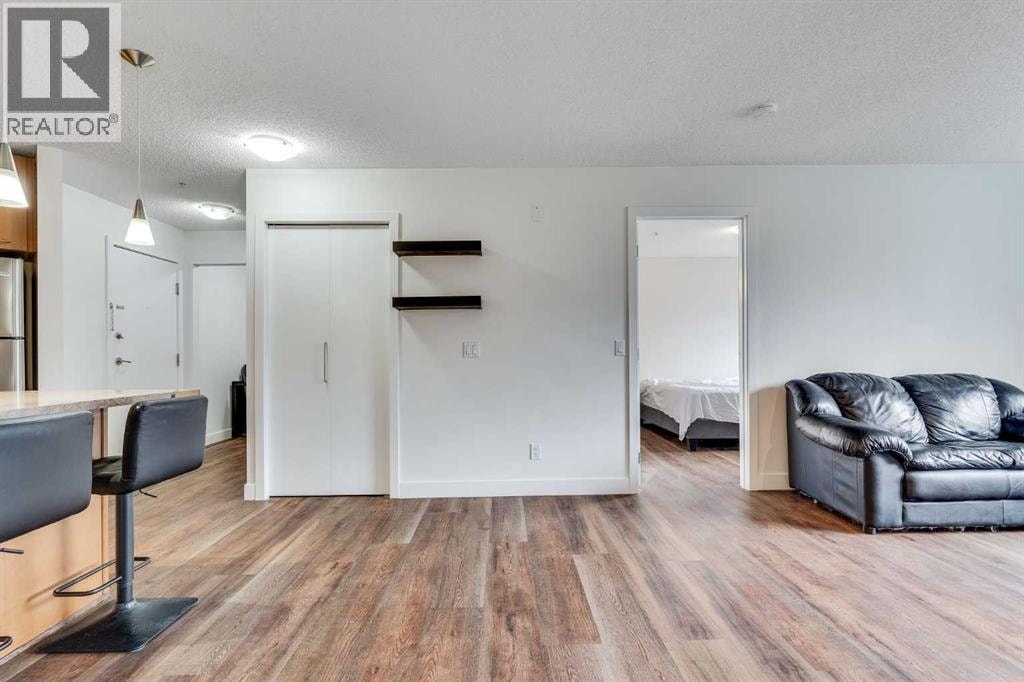 113, 35 Richard Court SW — photo 16