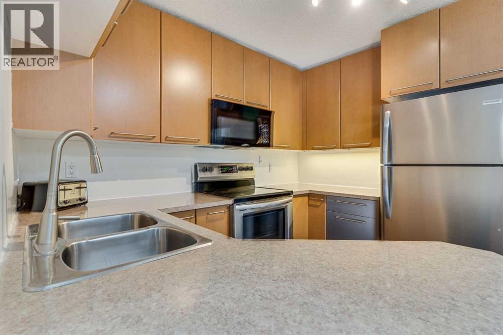 113, 35 Richard Court SW — photo 31