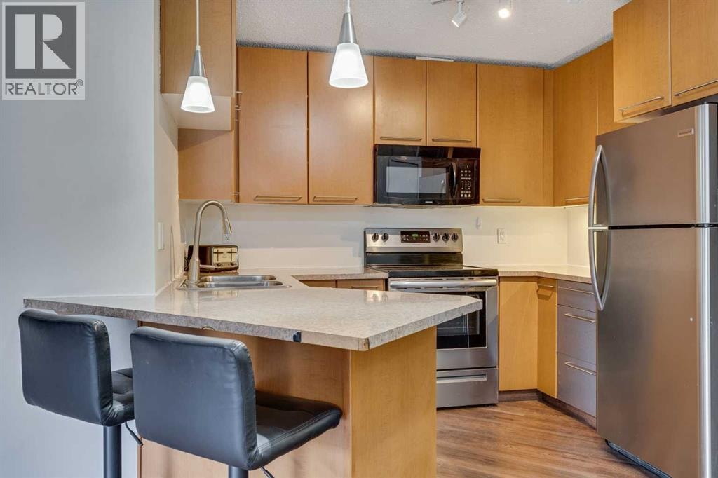 113, 35 Richard Court SW — photo 10