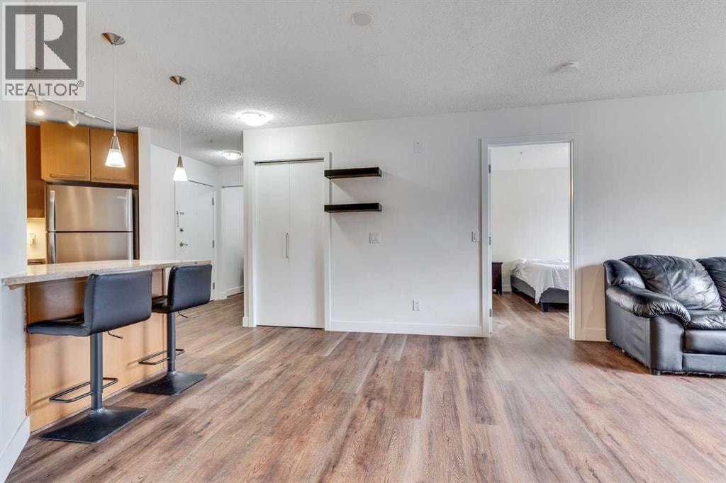 113, 35 Richard Court SW — photo 15