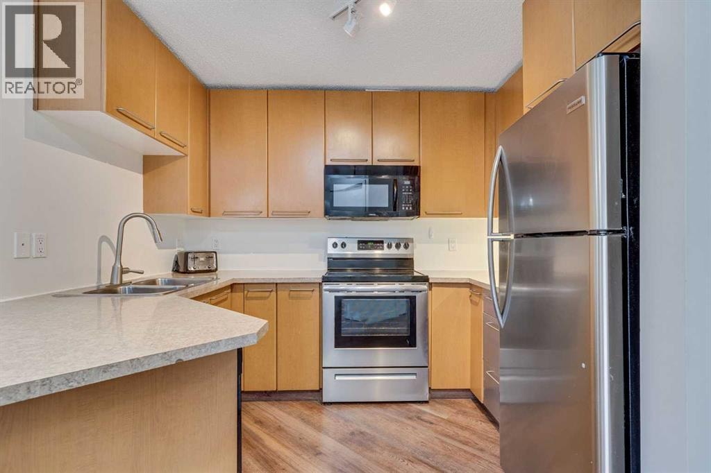 113, 35 Richard Court SW — photo 11