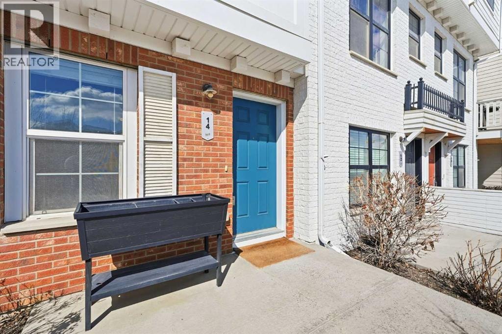 14 Nolan Hill Gate NW — photo 3